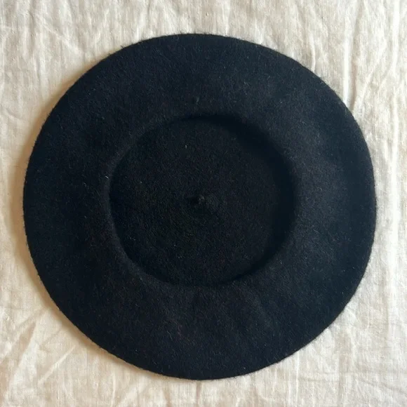 Wool Berets - Set of 3 - Picture 7 of 7